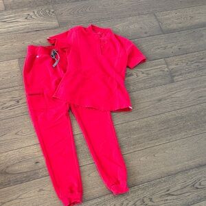 FIGS ladies scrub set